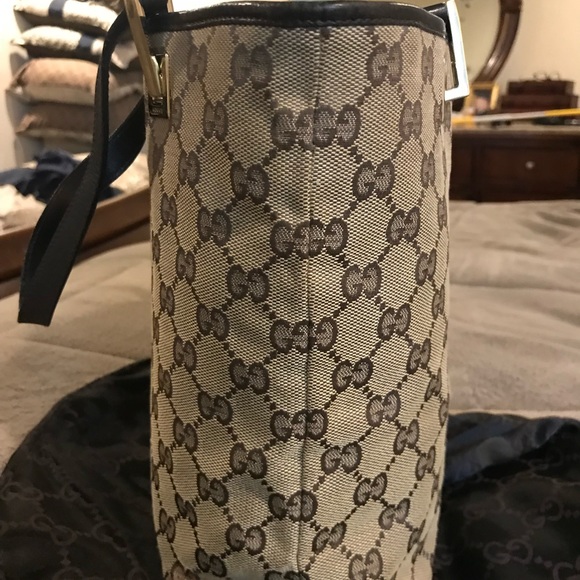 Gucci Bag Medium size excellent condition! - Picture 2 of 5